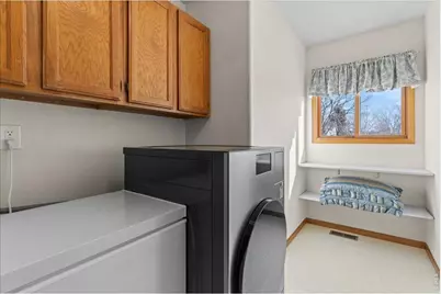 537 S 9th St, Berthoud, CO 80513 - Photo 32