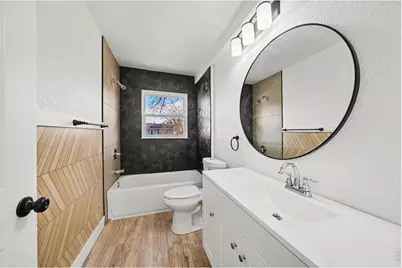 2202 17th St, Greeley, CO 80631 - Photo 16
