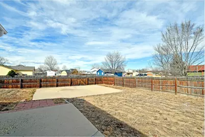 221 E Holly St, Milliken, CO 80543 - Photo 34