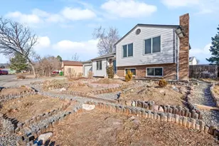 612 Homestead Ct, Fort Collins, CO 80526 - Photo 2