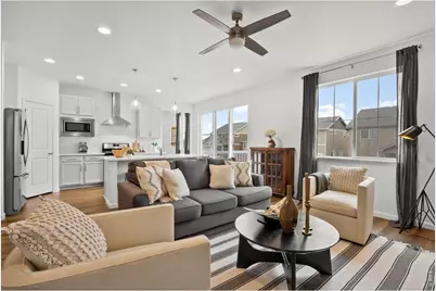 1776 Branching Canopy Dr, Windsor, CO 80550 - Photo 4