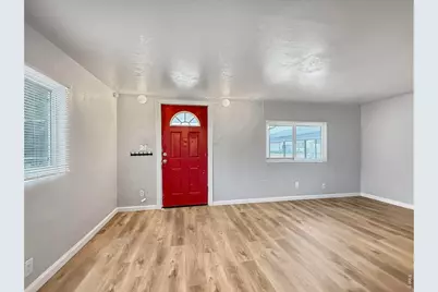 720 Phelps St, Sterling, CO 80751 - Photo 4