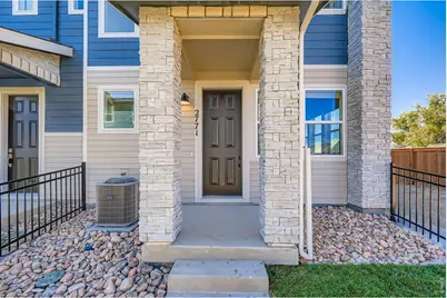 2827 Bear Springs Cir #14, Longmont, CO 80503 - Photo 2