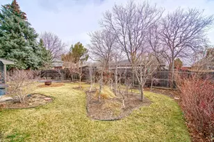 1640 Juniper St, Longmont, CO 80501 - Photo 32