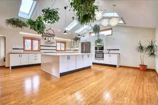 1640 Juniper St, Longmont, CO 80501 - Photo 2