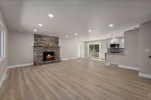 1059 Lexington Ln, Estes Park, CO 80517 - Photo 2