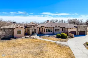 2102 Shoreside Dr, Berthoud, CO 80513 - Photo 2