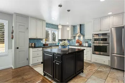 1204 Parkwood Dr, Fort Collins, CO 80525 - Photo 20