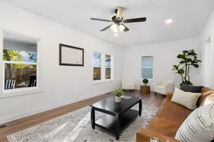 437 Clover Ln, Fort Collins, CO 80521 - Photo 6