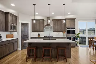 1827 Castle Hill Dr, Windsor, CO 80550 - Photo 10