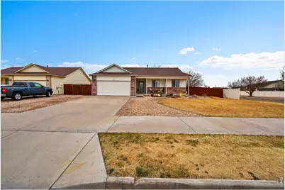 412 S Elm Ave, Eaton, CO 80615 - Photo 1