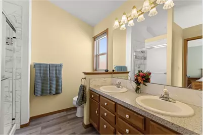 302 E 40th St, Loveland, CO 80538 - Photo 14