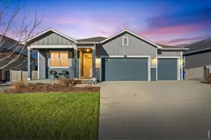 1413 Westport Ave, Berthoud, CO 80513 - Photo 4
