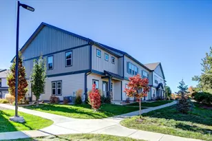 884 Winding Brk Dr, Berthoud, CO 80513 - Photo 2