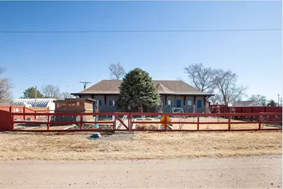 415 W 1st Ave, Iliff, CO 80736 - Photo 2