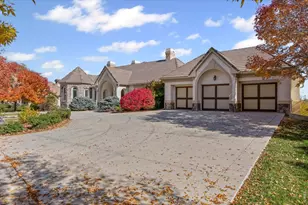 8228 3 Eagles Dr, Fort Collins, CO 80528 - Photo 4