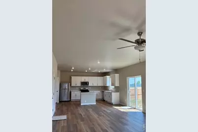 321 Dorothy Dr, Berthoud, CO 80513 - Photo 4