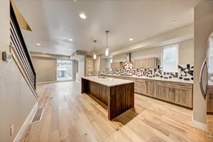 834 Cherokee Dr, Fort Collins, CO 80525 - Photo 2