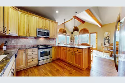 318 Overlook Ct, Estes Park, CO 80517 - Photo 10