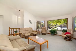 2238 Breckenridge Dr, Berthoud, CO 80513 - Photo 4