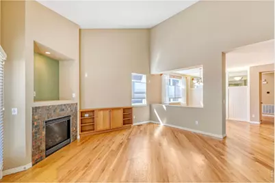 527 Deerwood Dr, Longmont, CO 80504 - Photo 8