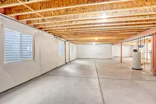 527 Deerwood Dr, Longmont, CO 80504 - Photo 30