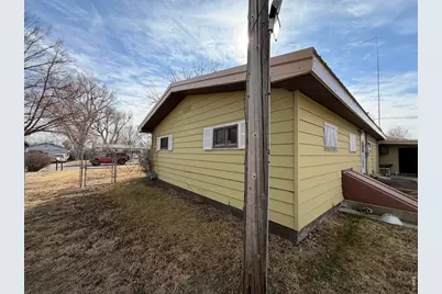 117 Pine St, Log Lane Village, CO 80705 - Photo 6