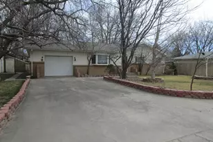 830 15th St, Burlington, CO 80807 - Photo 2