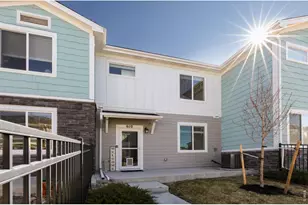 610 Stonebridge Dr, Longmont, CO 80503 - Photo 2