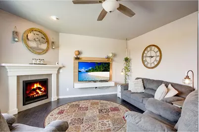 211 Linden Oaks Dr, Ault, CO 80610 - Photo 18