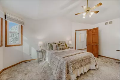 2062 Ridgeview Dr, Longmont, CO 80504 - Photo 28