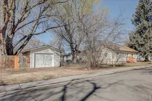 655 Albany Ave, Loveland, CO 80537 - Photo 4