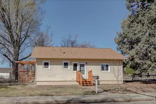 655 Albany Ave, Loveland, CO 80537 - Photo 2