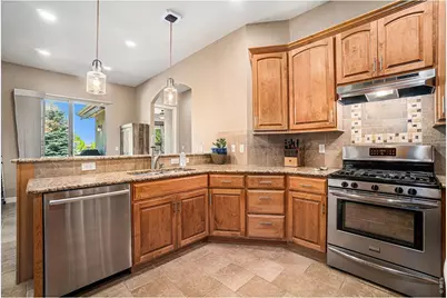 4609 Freehold Dr, Windsor, CO 80550 - Photo 4