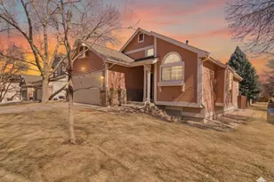 542 W Jamison Pl, Littleton, CO 80120 - Photo 2