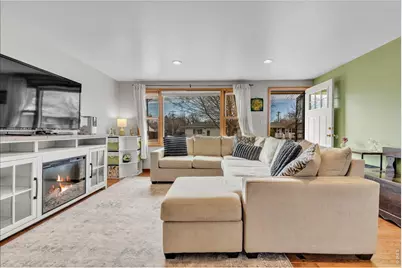 321 Crescent Dr, Loveland, CO 80538 - Photo 8