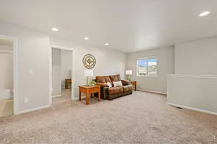 138 N Pamela Dr, Loveland, CO 80537 - Photo 14