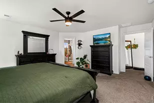 1881 Covered Bridge Pkwy, Windsor, CO 80550 - Photo 18