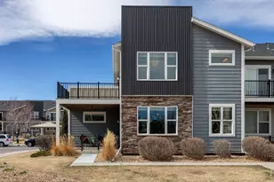 653 Grandview Meadows Dr, Longmont, CO 80503 - Photo 2