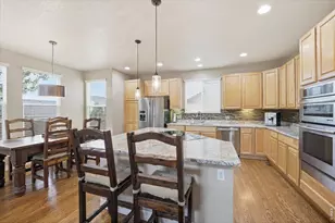 10123 Mockingbird Ln, Highlands Ranch, CO 80129 - Photo 14