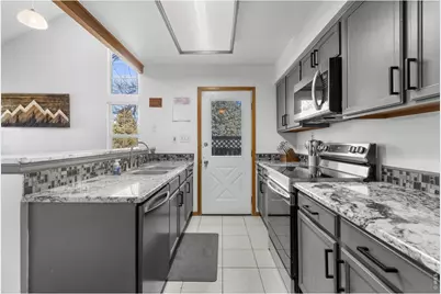 12292 Bannock Cir ##C, Westminster, CO 80234 - Photo 10