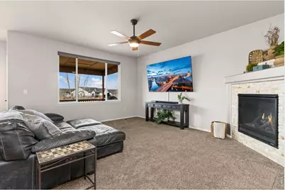 912 Barn Yard Dr, Windsor, CO 80550 - Photo 4