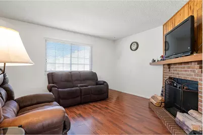 4230 S Mobile Cir #B, Aurora, CO 80013 - Photo 4