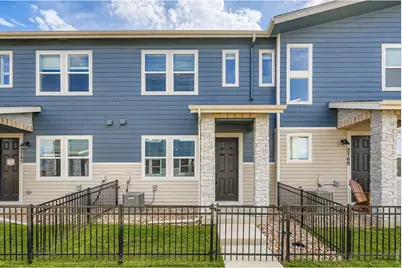 2811 Bear Springs Cir, Longmont, CO 80503 - Photo 8