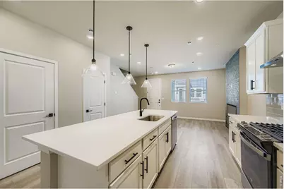 2811 Bear Springs Cir, Longmont, CO 80503 - Photo 12