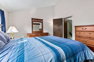 985 W 10th St, Loveland, CO 80537 - Photo 26