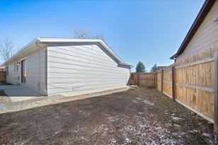 1217 Hunter Ct, Longmont, CO 80501 - Photo 26