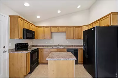 2255 Sopris Cir, Loveland, CO 80537 - Photo 12