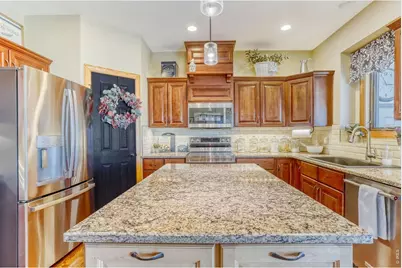 640 Valley View Rd, Loveland, CO 80537 - Photo 8