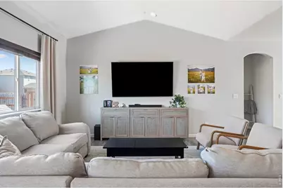 918 S Depot Dr, Milliken, CO 80543 - Photo 4